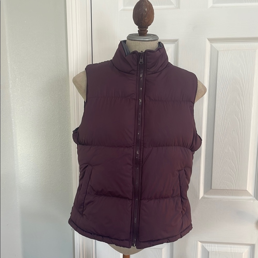 Big Chill reversible Puffer Vest Burgundy Gray layering pockets women’s size L